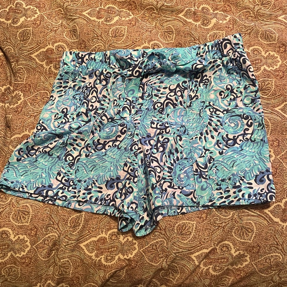 Lilly Pulitzer Mylee Tie-Front Printed Shorts - Picture 5 of 6
